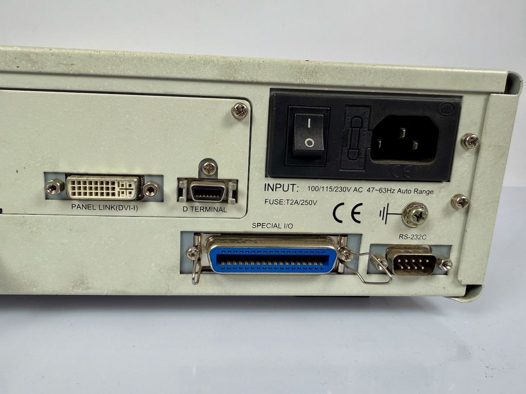 Chroma ATE 2327 Video Pattern Generator up to 250MHz NTSC PAL SECAM