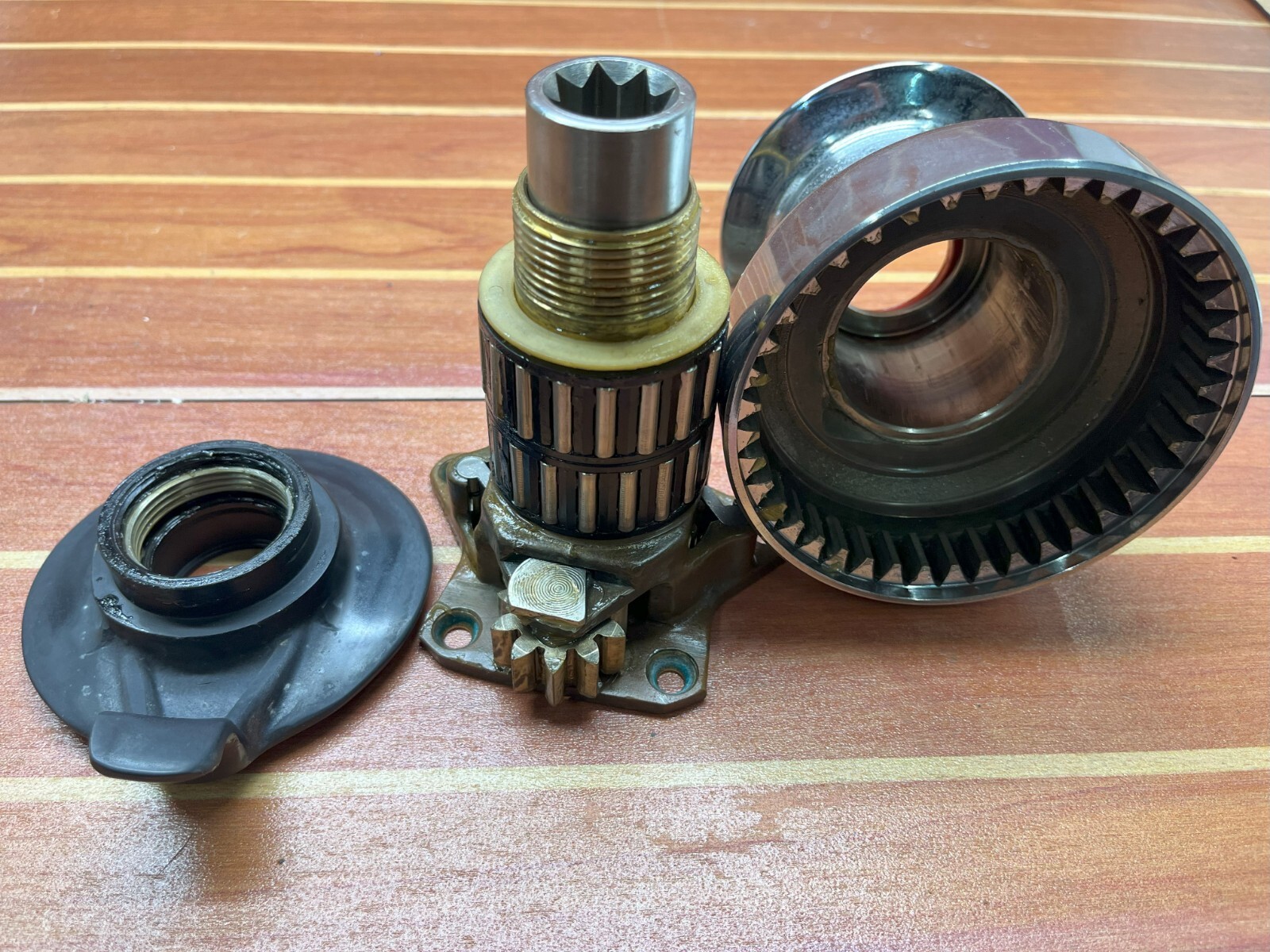 Lewmar 16ST Holdfast Winch