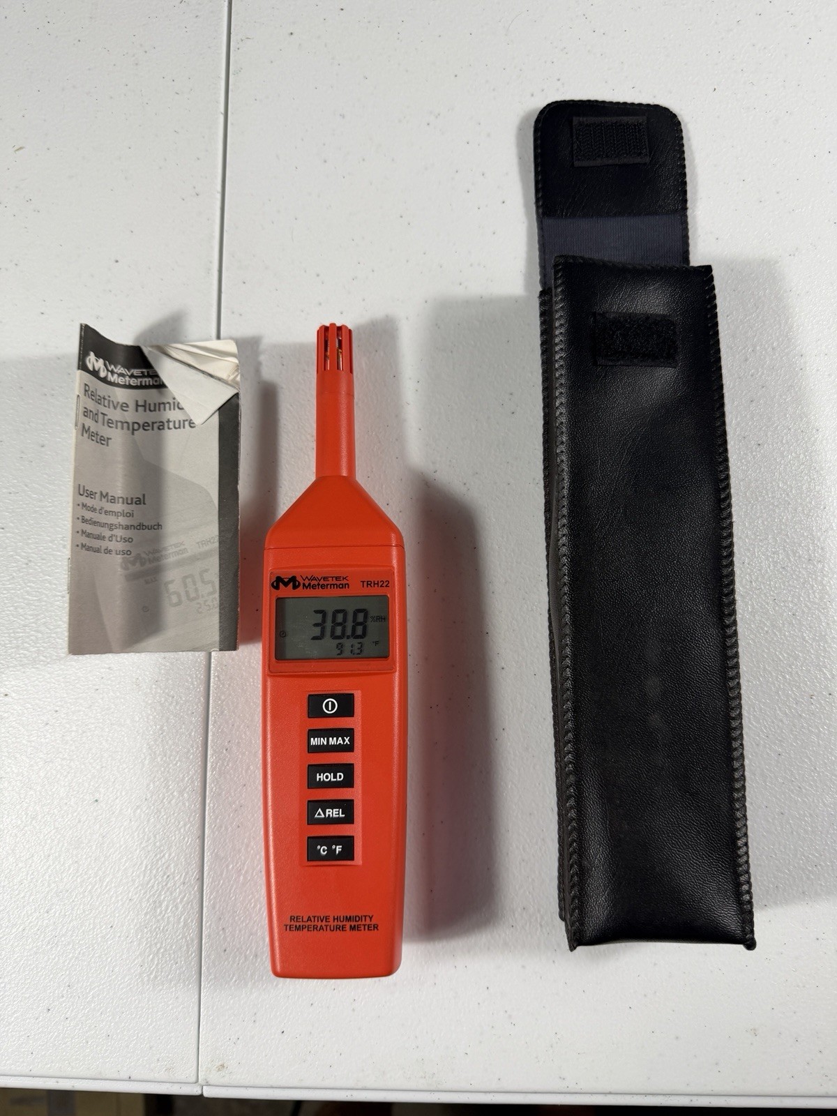 Wavetek Meterman TRH22 Digital Humidity Temperature Meter w/ Case & Manual
