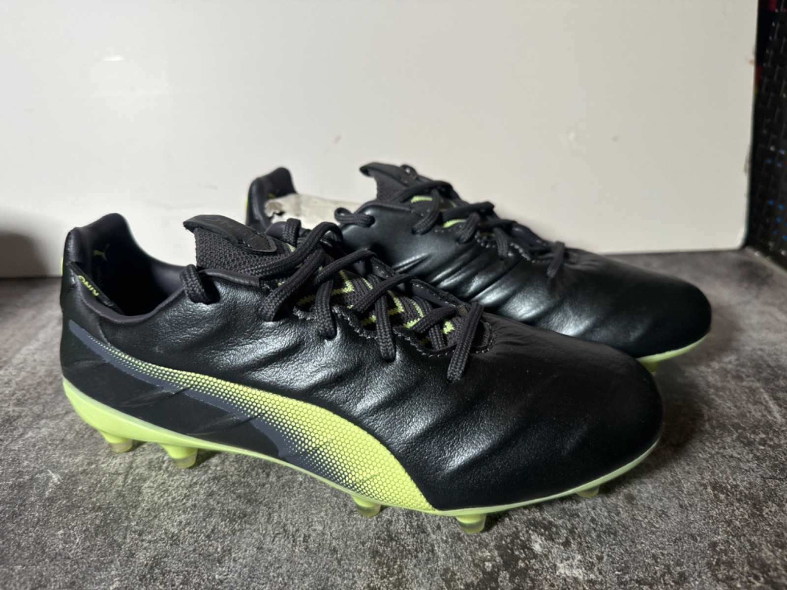 Puma King Platinum 21 FG Soccer Cleats Mens 5 Asphalt Fizzy Light 106478-05