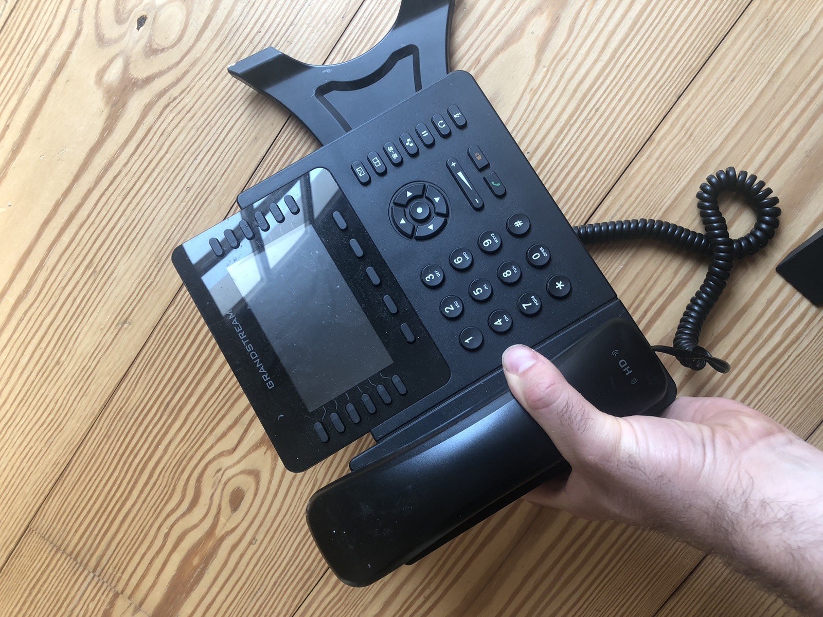 Grandstream GXP2170 High-End IP Phone. Black