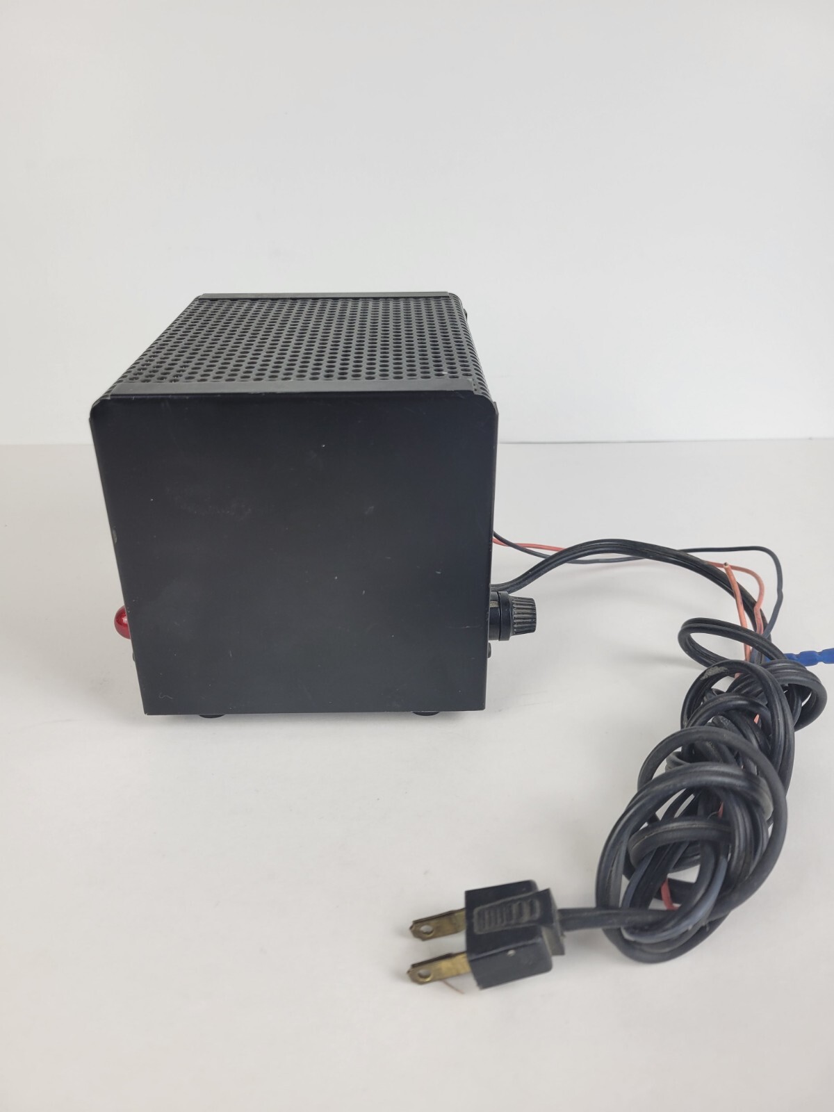 Regency Model P110 13.8V 4A Regulated Power Supply
