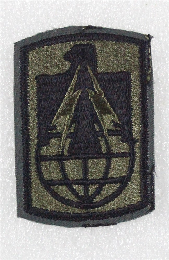 Army Patch: 11th Signal Brigade - subdued, cut edge
