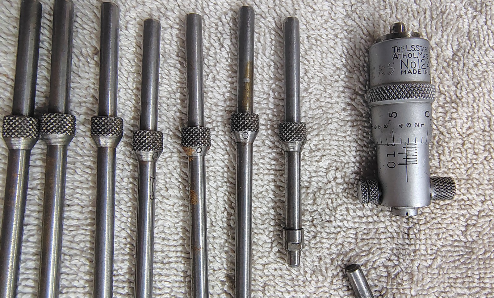🗽 L.S. STARRETT No. 124 INSIDE MICROMETER Made In USA