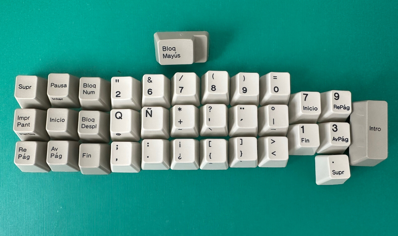 SPANISH Language KEYCAPS IBM Model M Keyboard Buckling Spring Keys Caps IN STOCK
