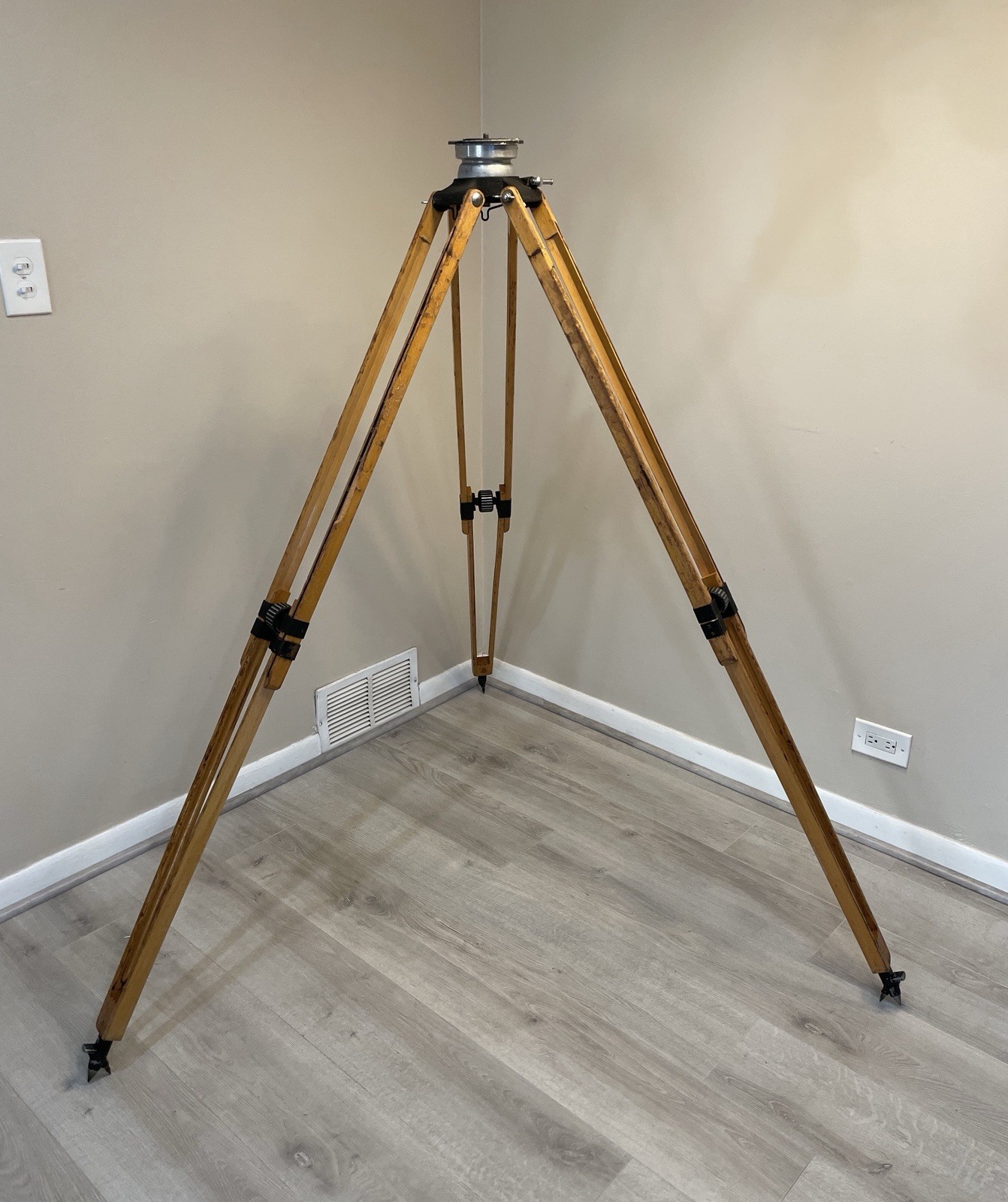 Vintage ARRI Wooden Tripod for Arriflex 35mm 16mm Camera Heavy Duty 59" Cinema