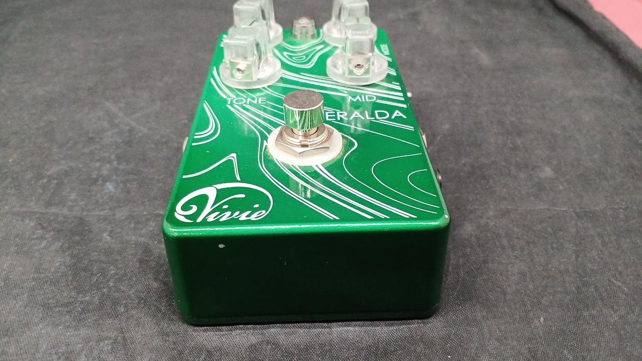 VIVIE / EMERALDA (no04022026)