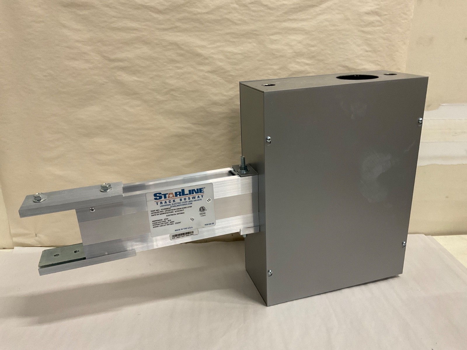 Starline Track Busway Feeder Box UF225T3C4S 4-Pole 225A 600V T3 22kAIC