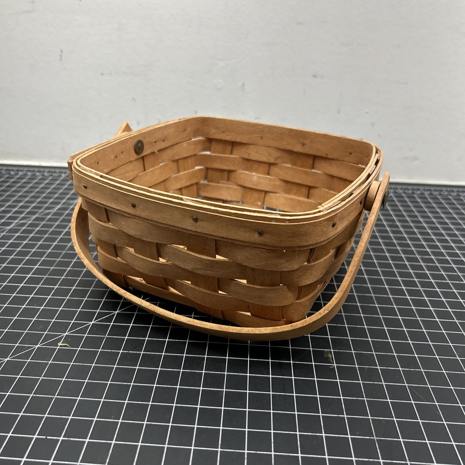 1999 Longaberger Berry Basket with Swing Handle; 7" Square