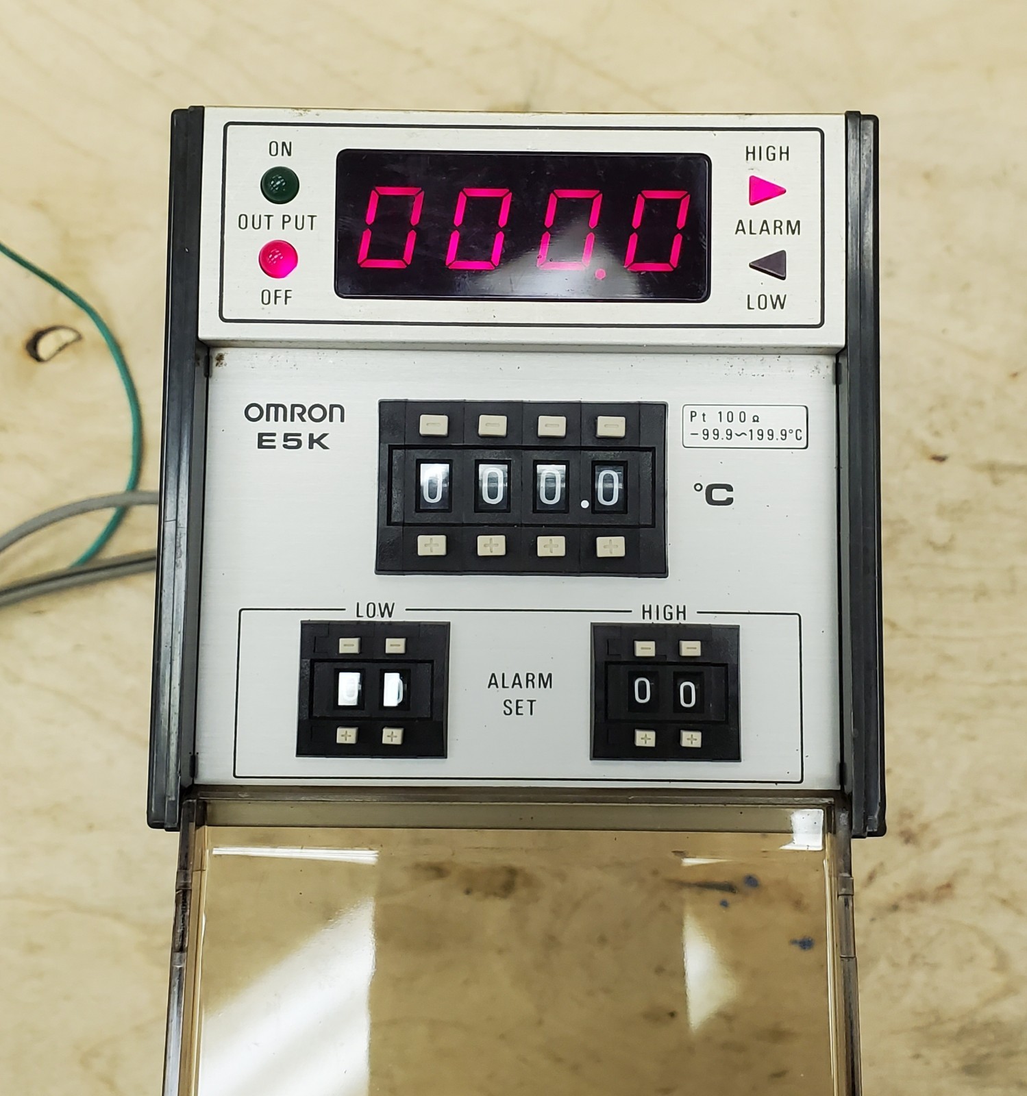 Omron E5K 95PT Temperature Controller E5K 95PT-DIN