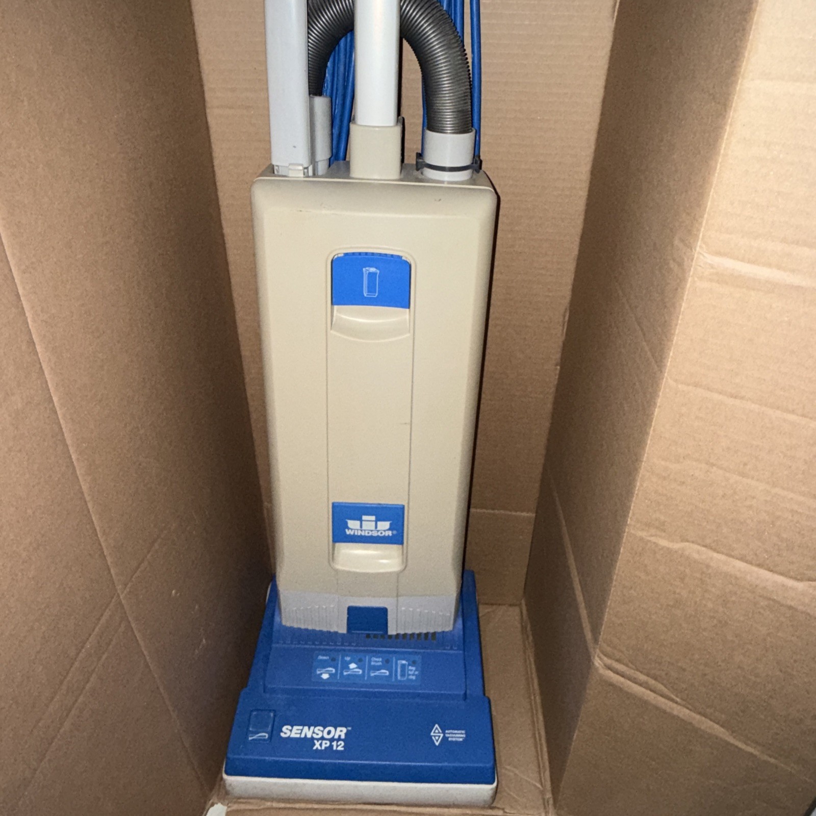 Windsor Sensor XP12 Commercial Upright Vacuum Cleaner