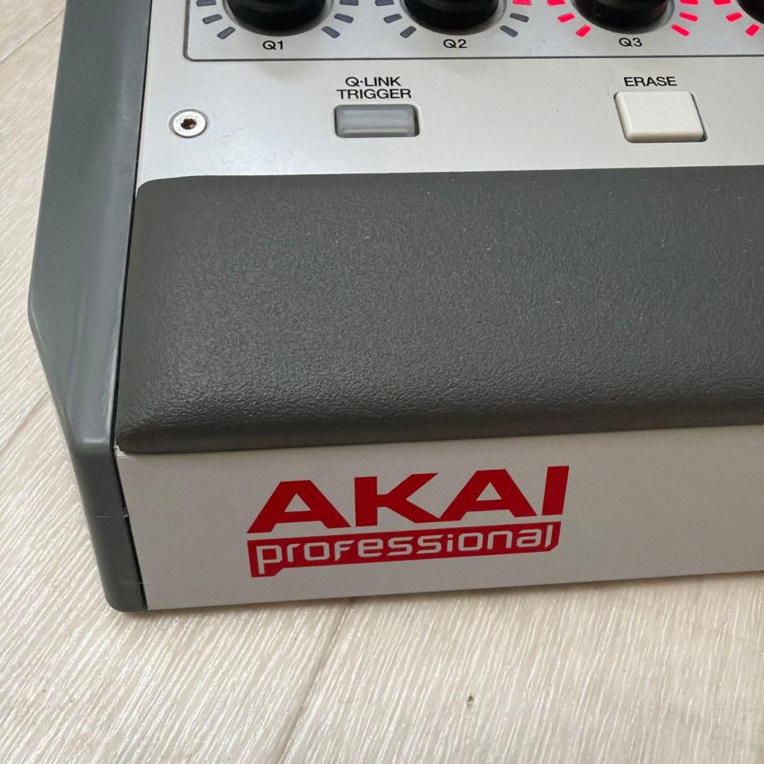AKAI MPC Renaissance Flagship Music Production Controller Sampler Used