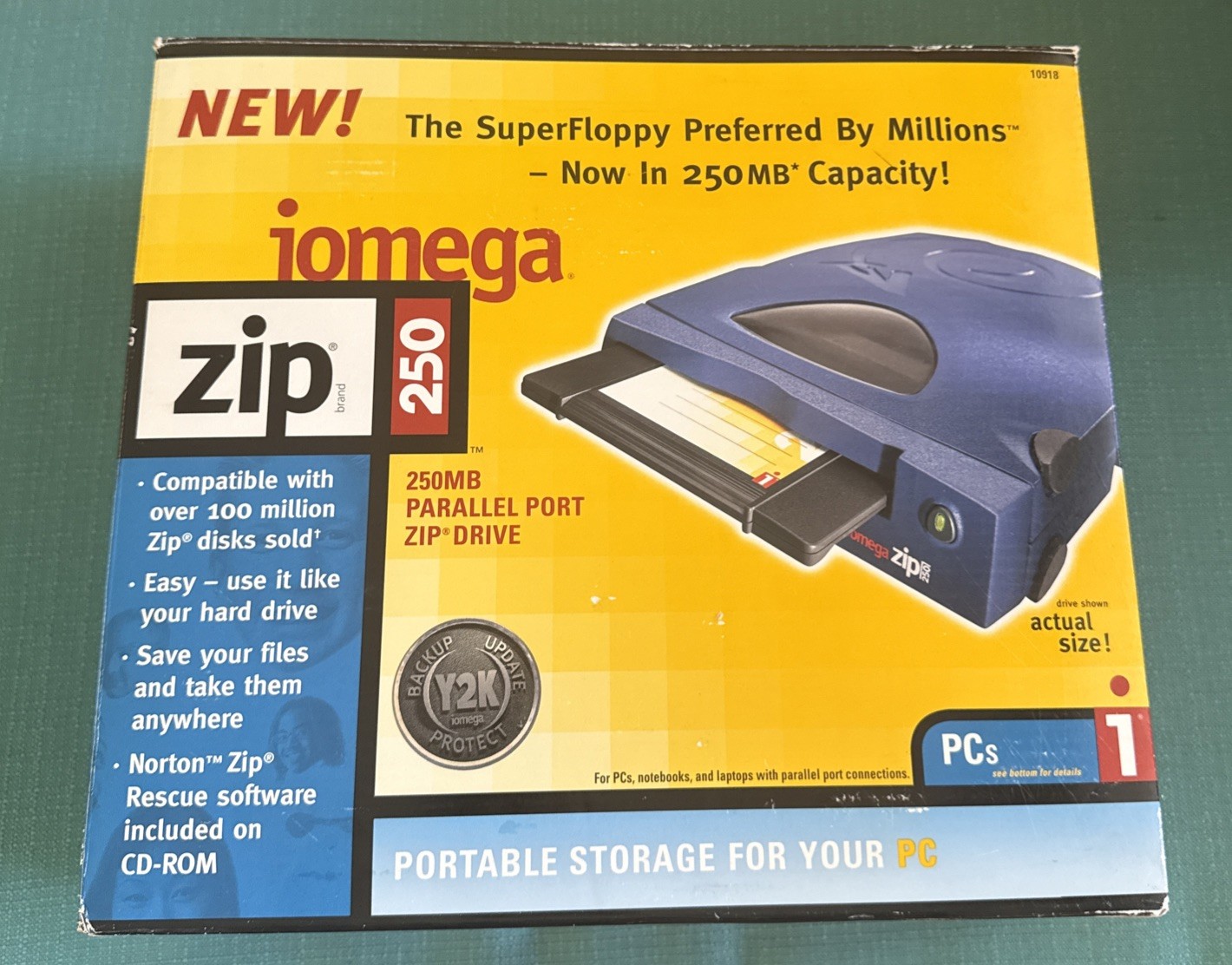 Iomega 250MB External Parallel Port Drive - Blue (10918)