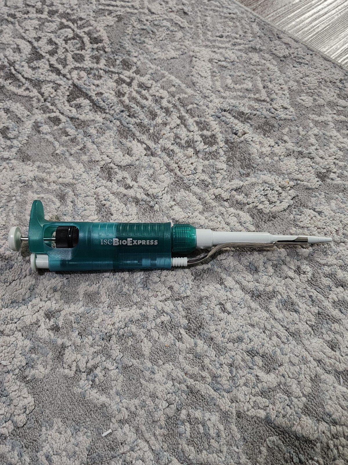 ISC BioExpress/GeneMate Autoclavable 10-100uL - Used
