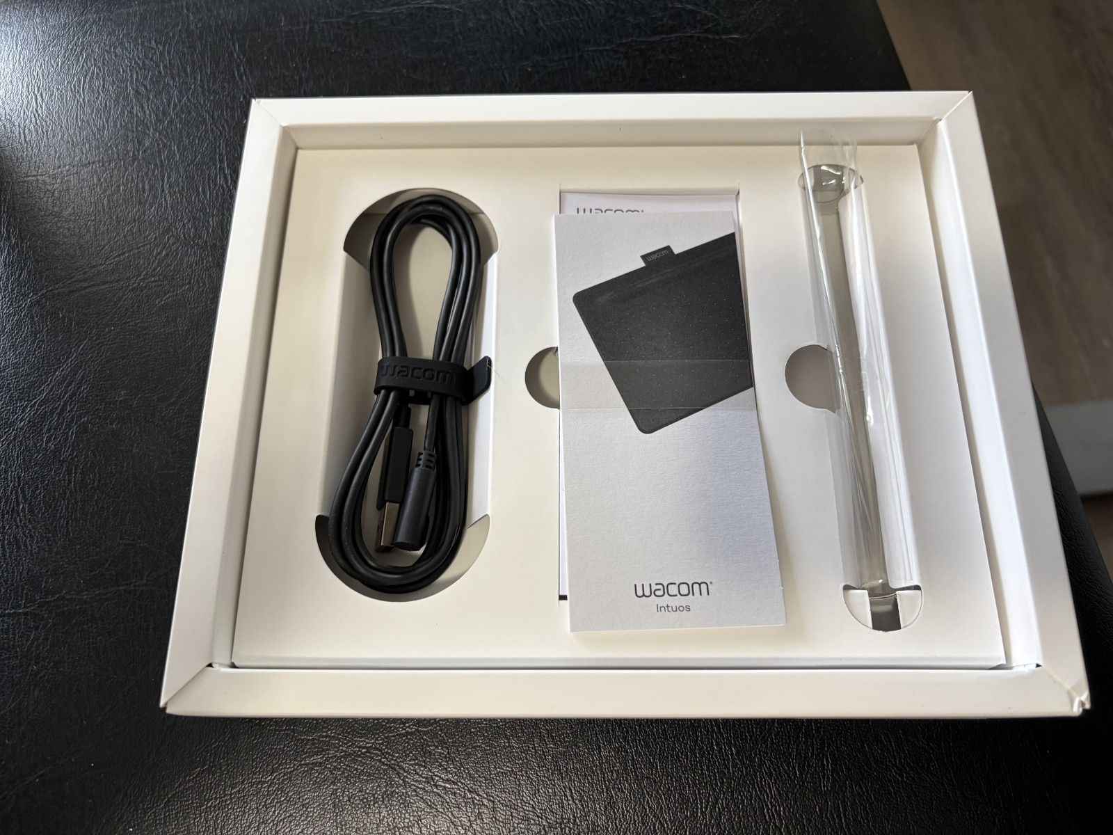 Wacom Intuos CTL-4100 Small Drawing Tablet - Black -  New with No Stylus