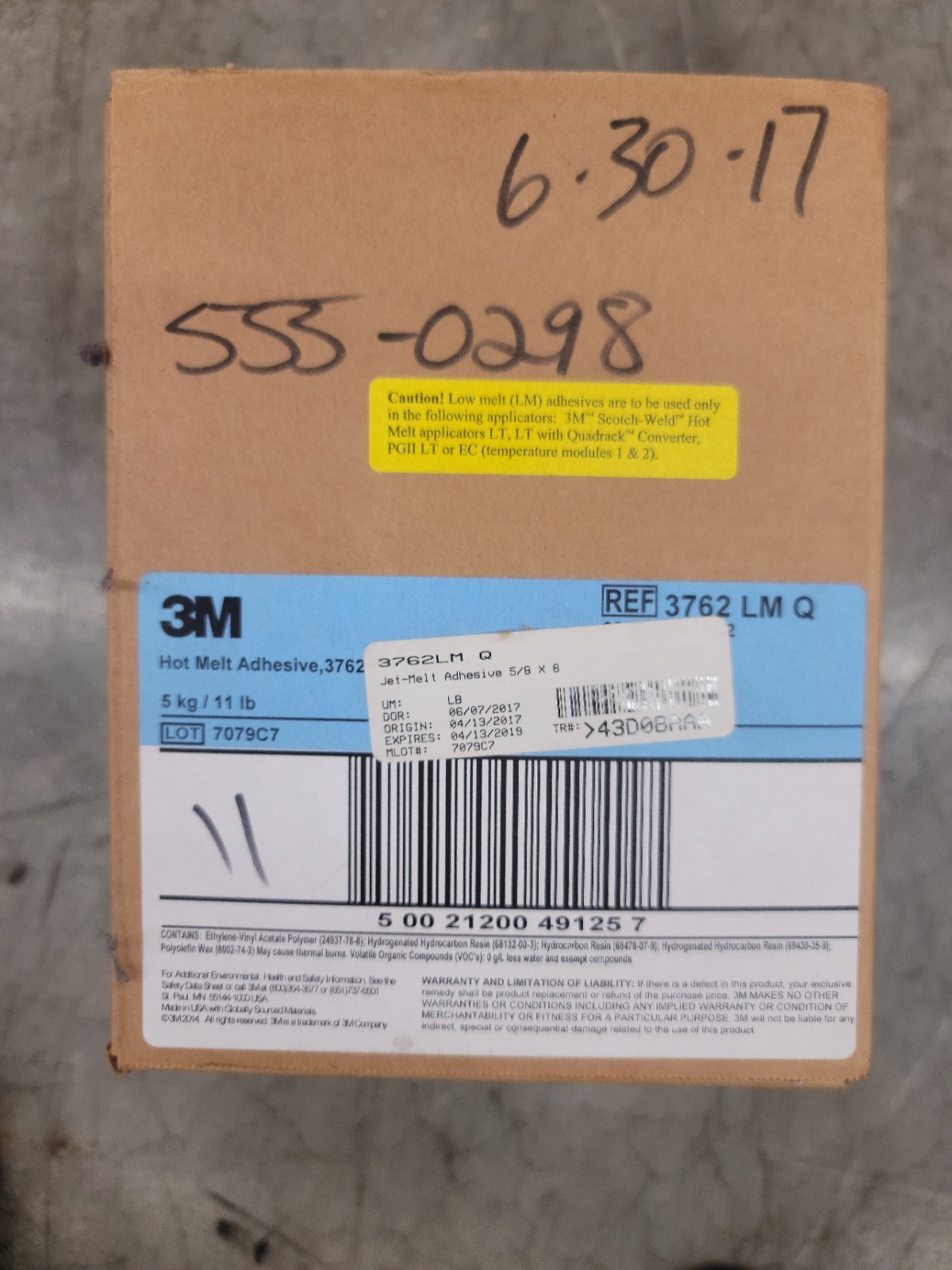 3M Hot Melt Adhesive 3762LM Q, Light Amber, 5/8 in x 8 in, 11 lb