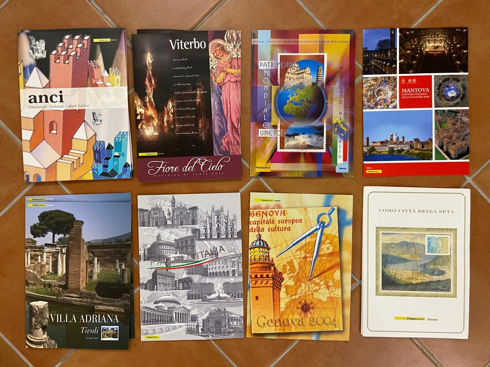 Folder ITALIAN CITIES AND REGIONS Italian Posts - Stamps and Postcards