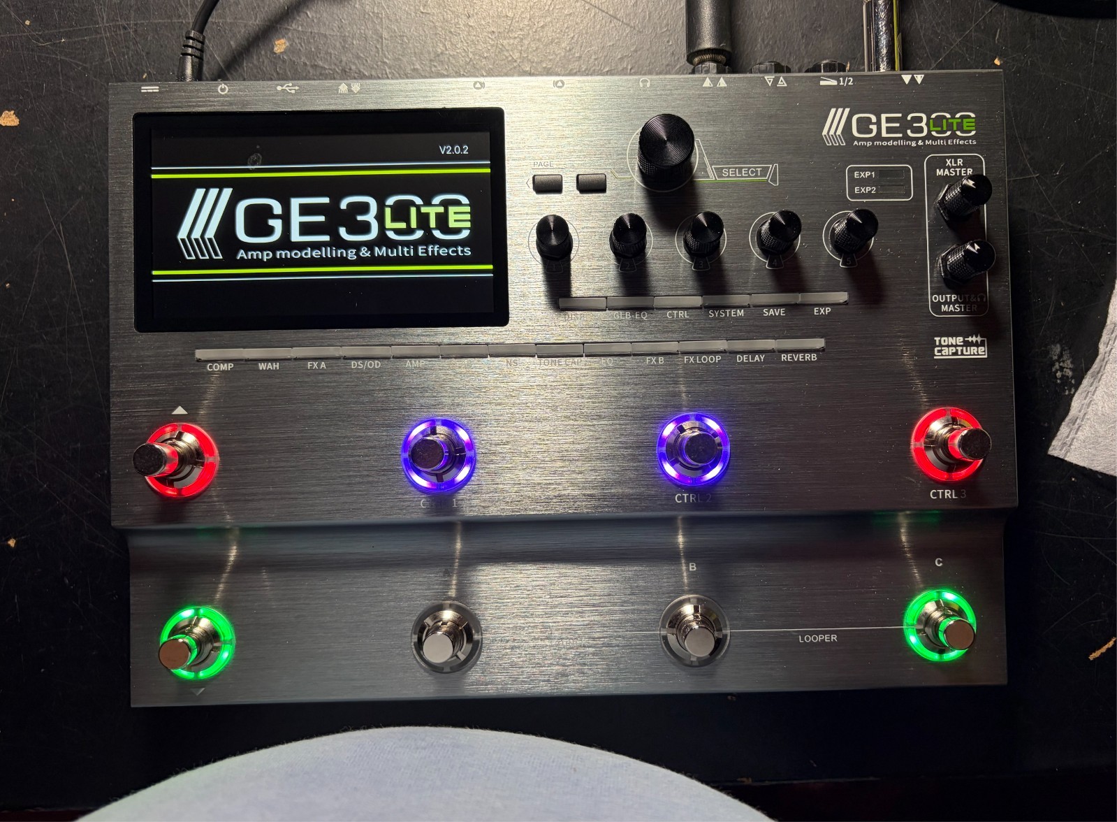 MOOER GE300 LITE GUITAR AMP MODELING PROCESSOR