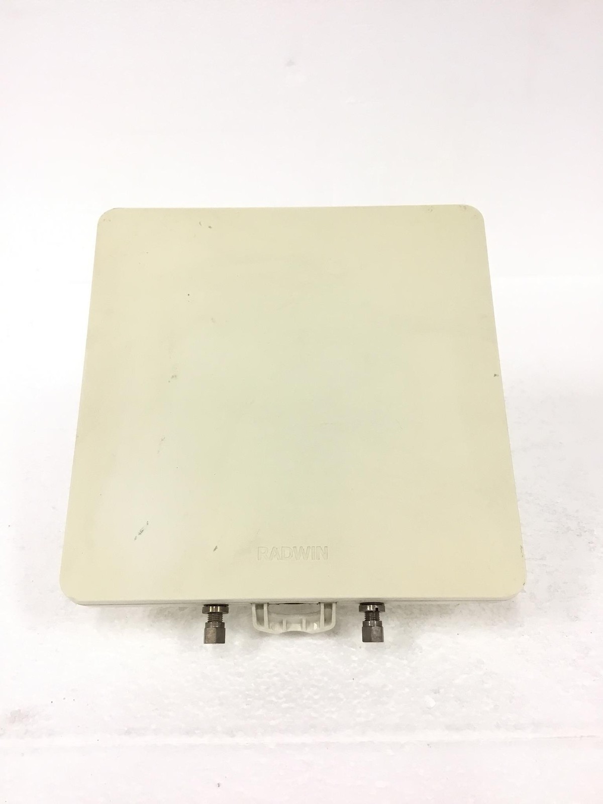 Radwin 5000 SU-Pro RW5600-0P58 Wireless Unit w/ Pole Bracket – Used Working