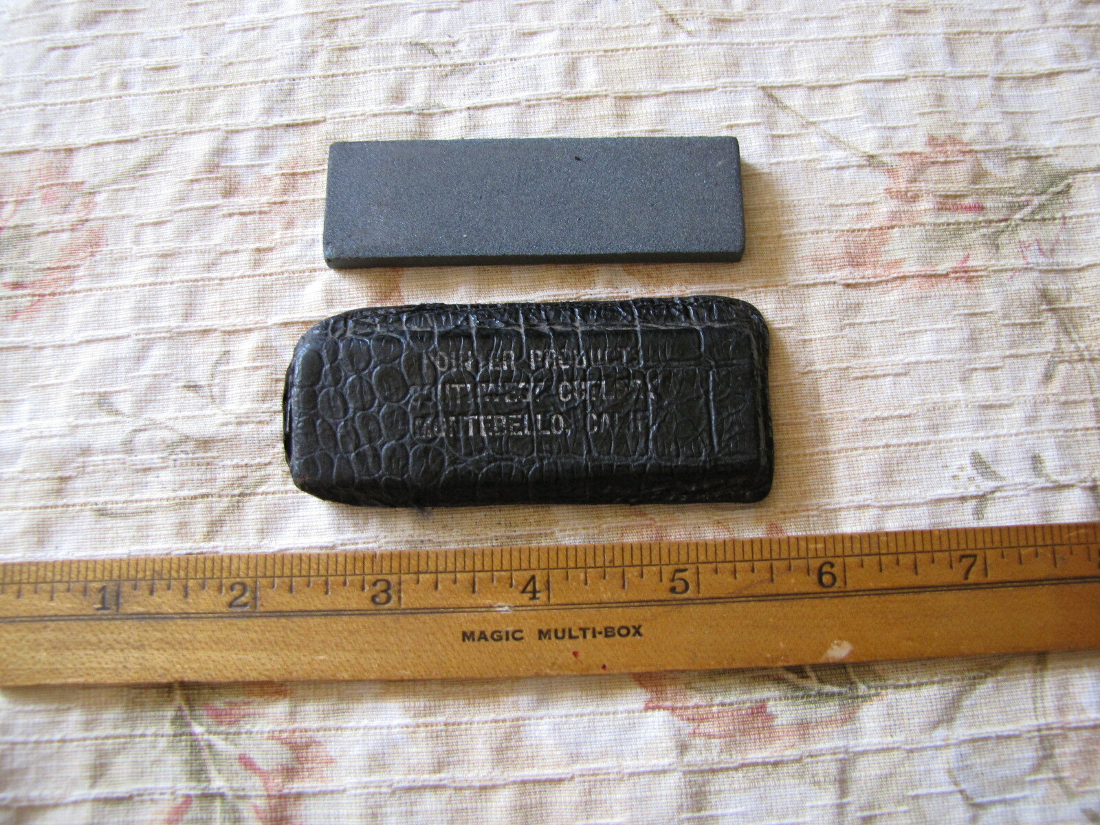 Carborundum Sharpening Stone Pointer Products Southwest Cutlery w Pouch Vintage