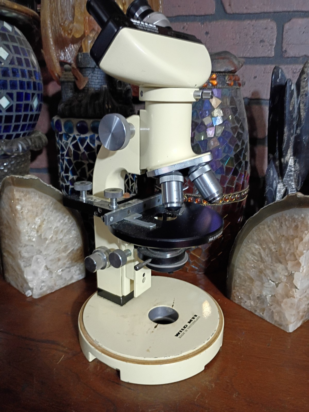 Vintage Wild Heerbrugg M11 Bino Microscope Switzerland Vintage 2 Objectives Nice