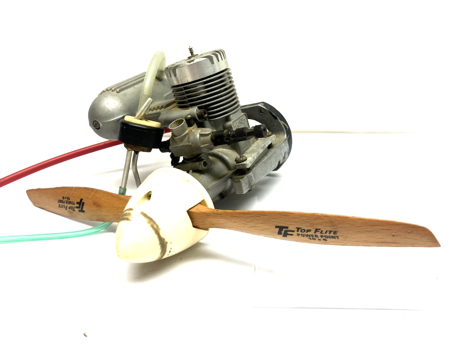 Magnum GPE 40 Plane Engine w Propellor