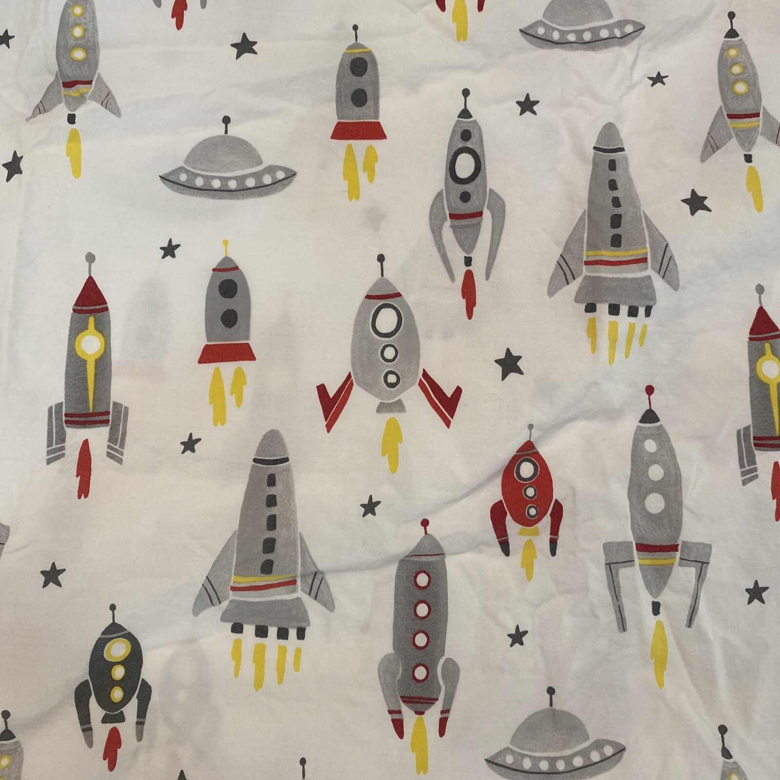 Pottery Barn Kids Standard Pillowcase Spaceships Rockets Stars Gray Red Yellow