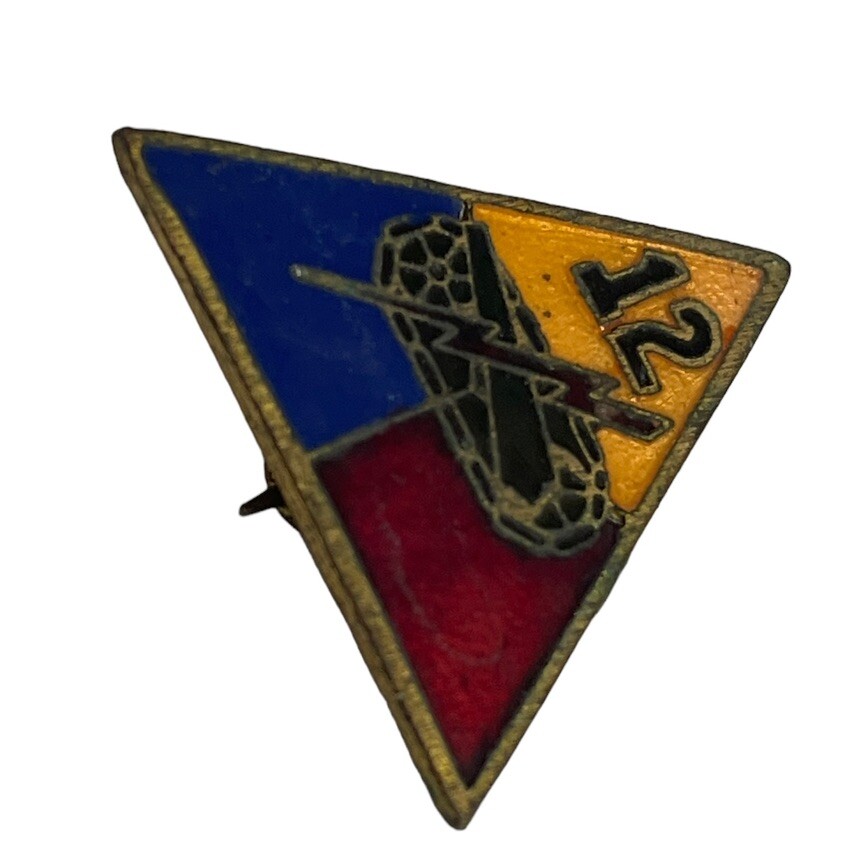 Infantry Division Lapel Miliary Pin Army D12 Crest Original