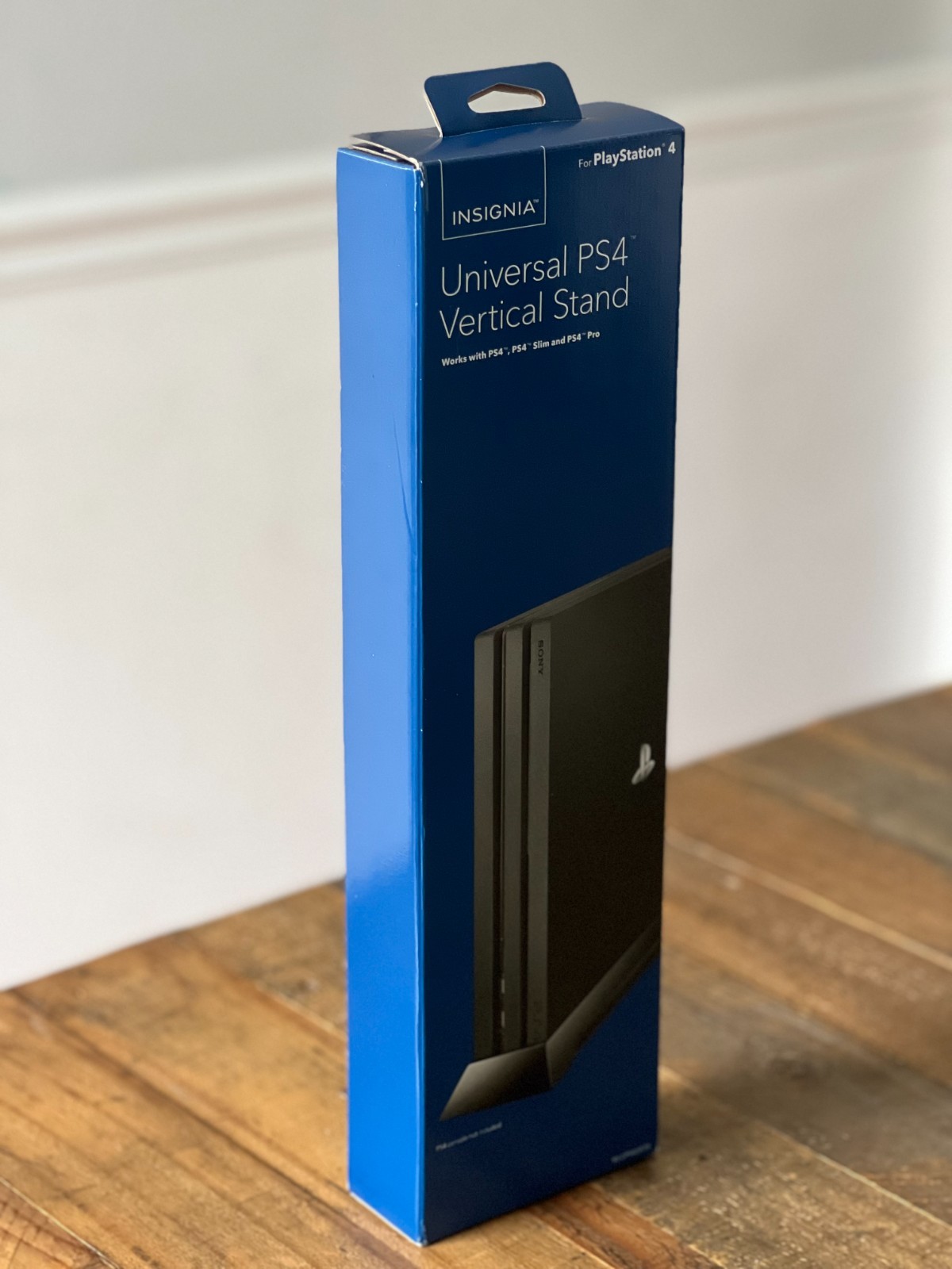 Insignia Universal PS4 Vertical Stand Black for PS4/PS4 Slim/Pro