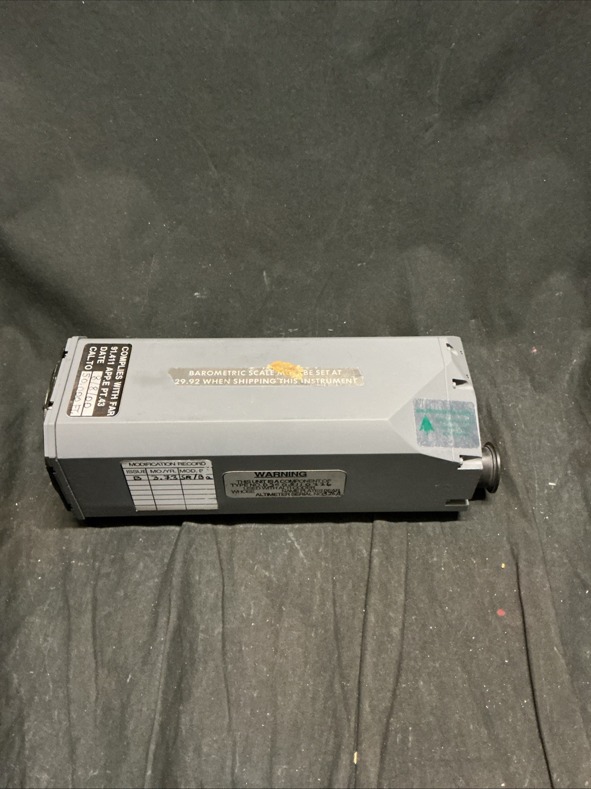 Altimeter/Alti-Coder; MPN D3905110226; S/N 326A; SERVICEABLE