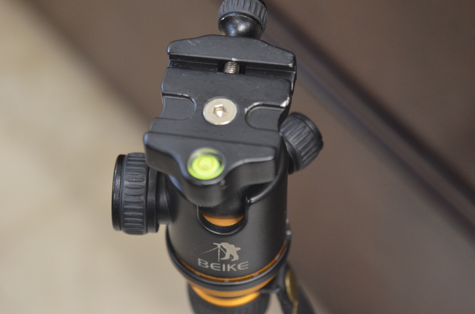 Beike Camera Tripod (4-A)