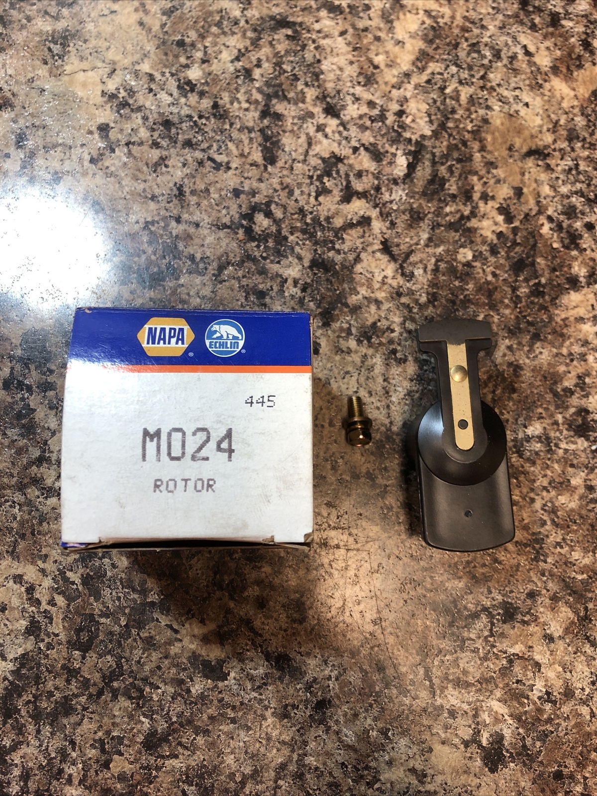 NOS Napa Echlin MO24 Distributor Rotor F+S!