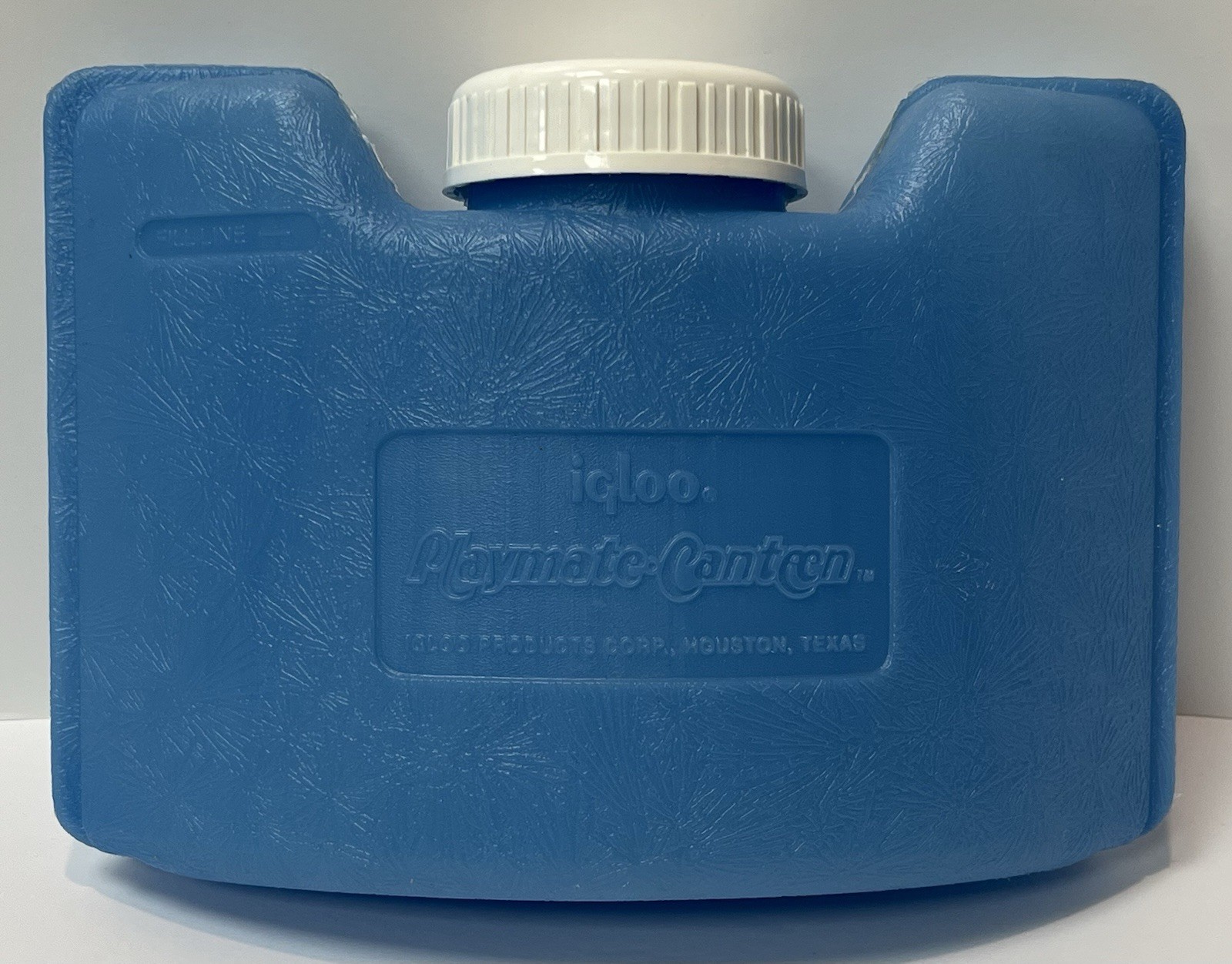 Igloo Playmate Canteen Freeze Pack Cooler Water Bottle Made in USA Blue EUC