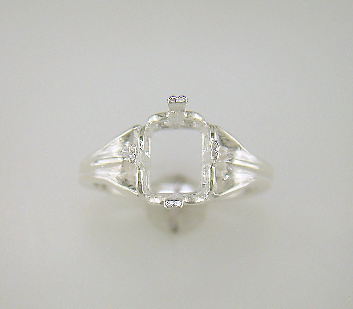 Emerald Cut Regalle Solitaire Ring Setting Sterling Silver