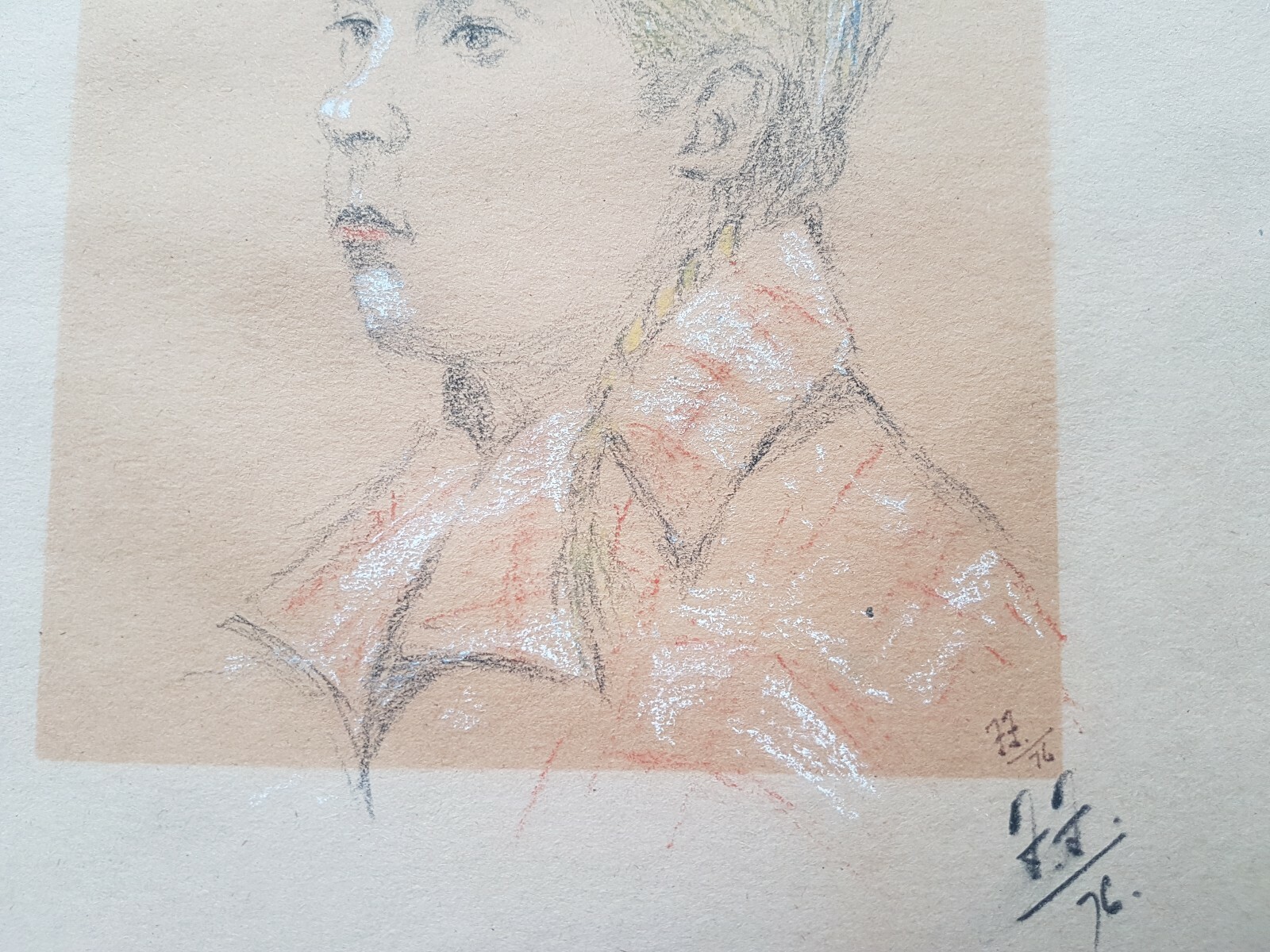 YOUNG GIRL CHARCOAL AND CHALK NICE VINTAGE DRAWING MONOGRAMMED FF (???) DATED 76