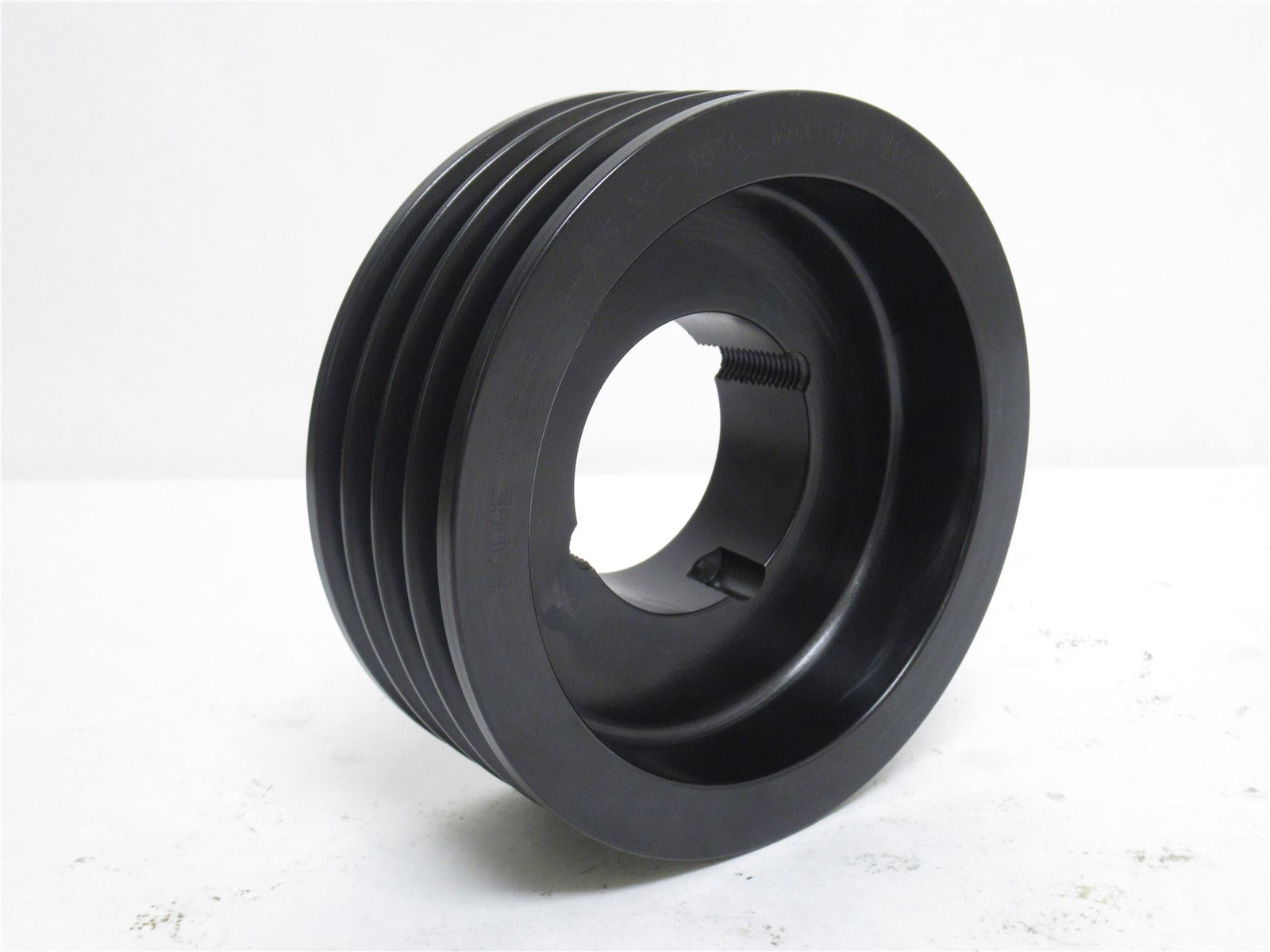 236915 New-No Box; Dodge 4-3V5.3-1610 Bushed V-Belt Pulley 112217; 4Gr; Belt 3V