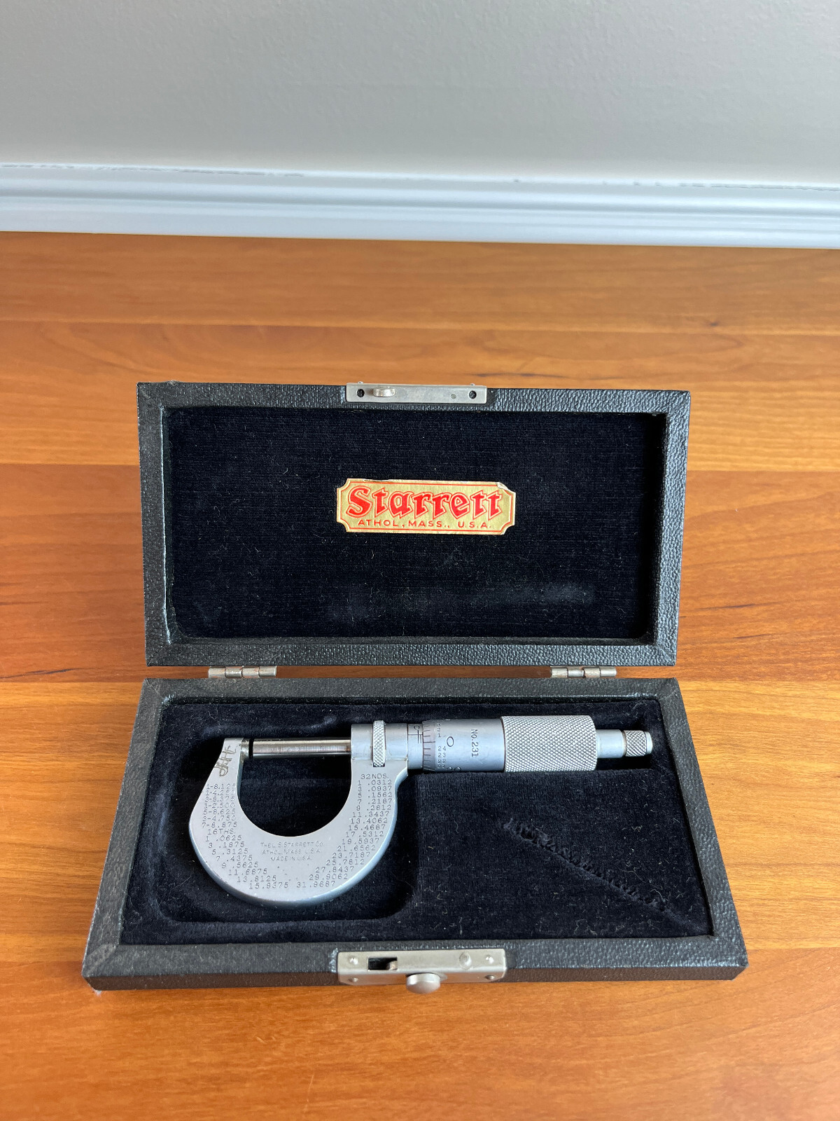 Vintage STARRETT Micrometer Caliper No. 231 in original box