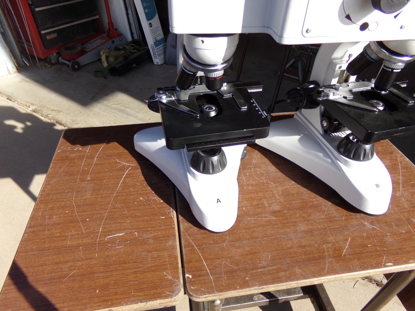 Brunel SP550 Comparison Microscope 4 Objectives 4/10/40/100x Trinocular Head