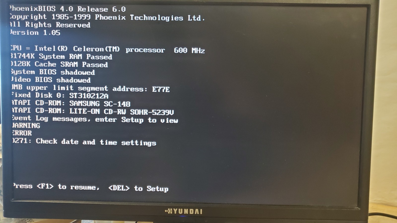 Vintage eMachines eTower 600is Celeron - Boots