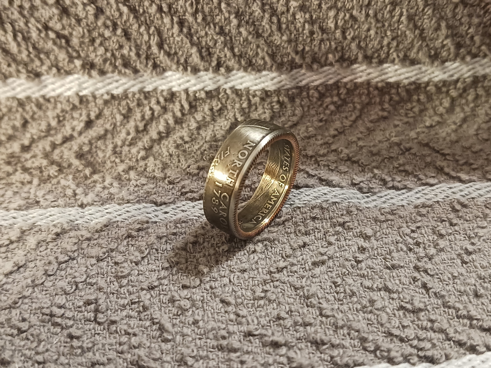 North Carolina Handcrafted Washington Quarters coin ring, size 8  2001