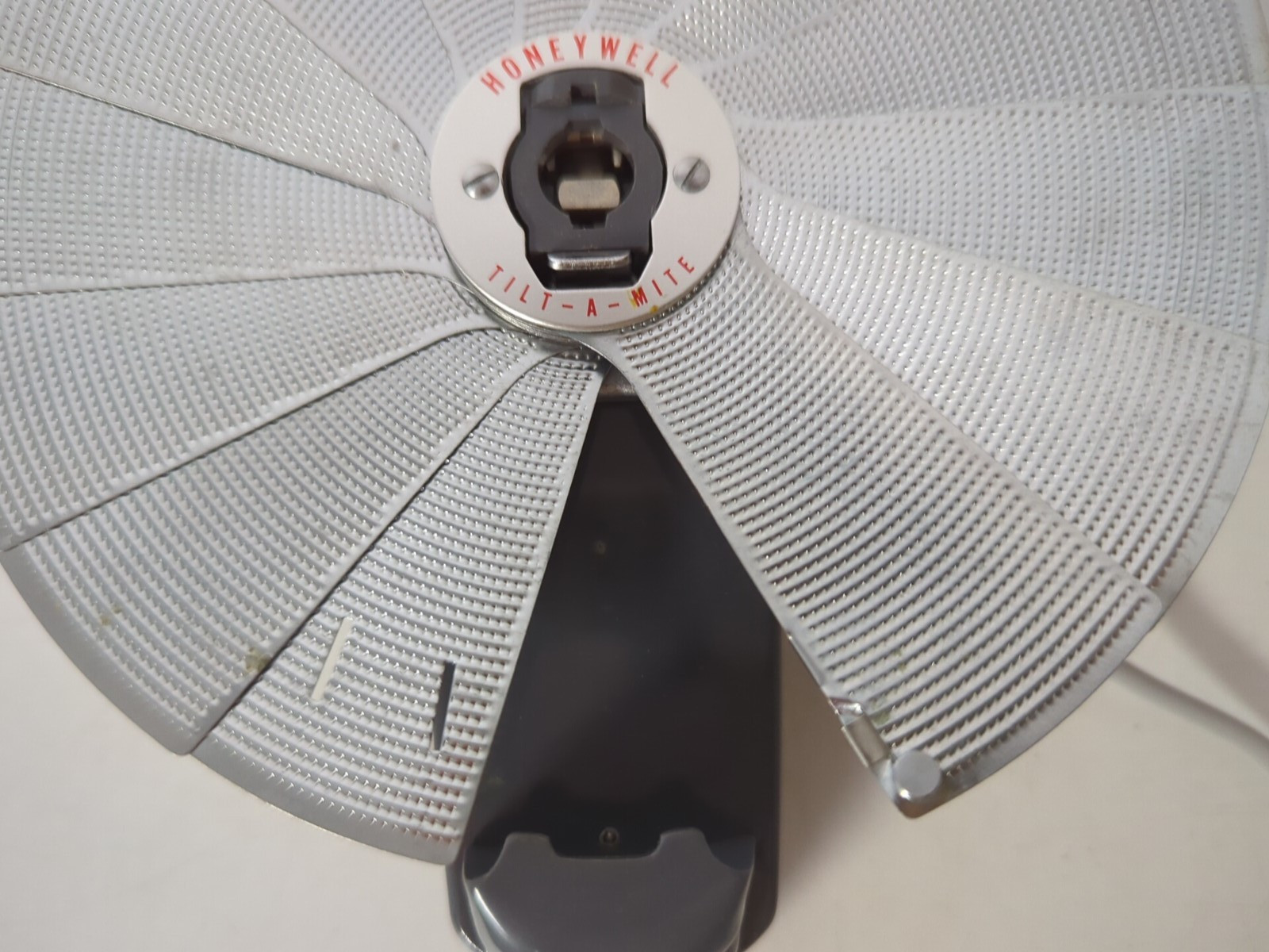 Honeywell Tilt-a-Mite II Flash w/ Case
