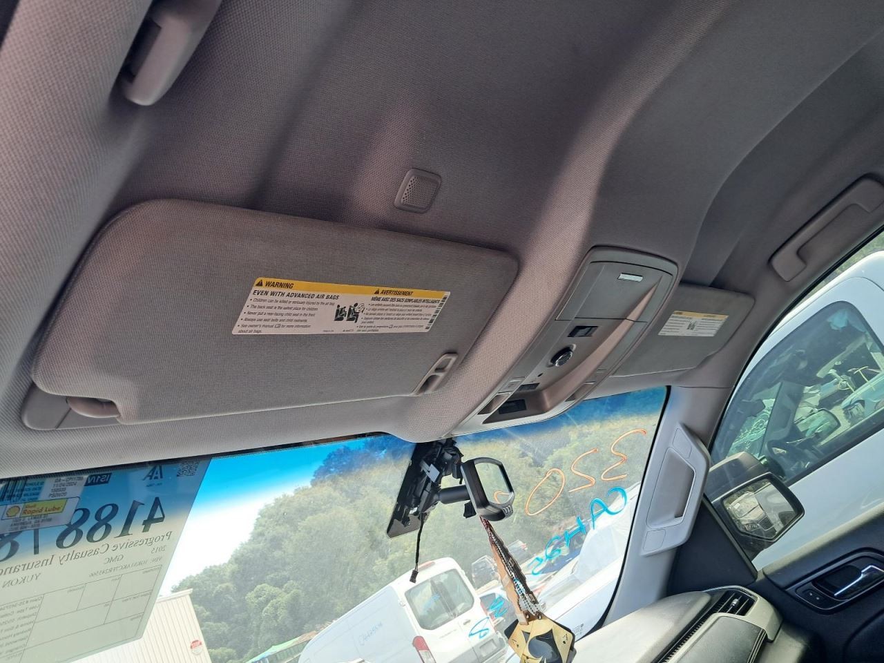 YUKON 2015 Glove Box 4781736