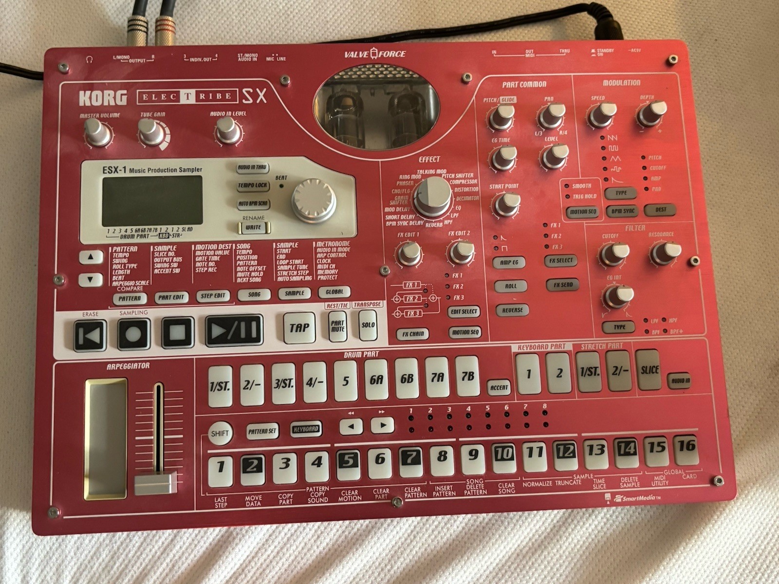 Korg Electribe SX ESX1 Sampler Sequencer 16 Pads Built-in Delay Effects MIDI