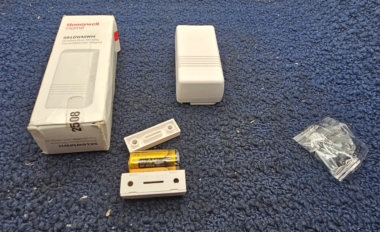 Honeywell Home 5816WMWH: Wireless Door/Window Transmitter with Magnet