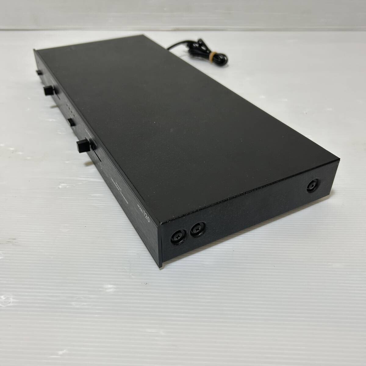 dbx 120 Dynamic Subharmonic Synthesizer