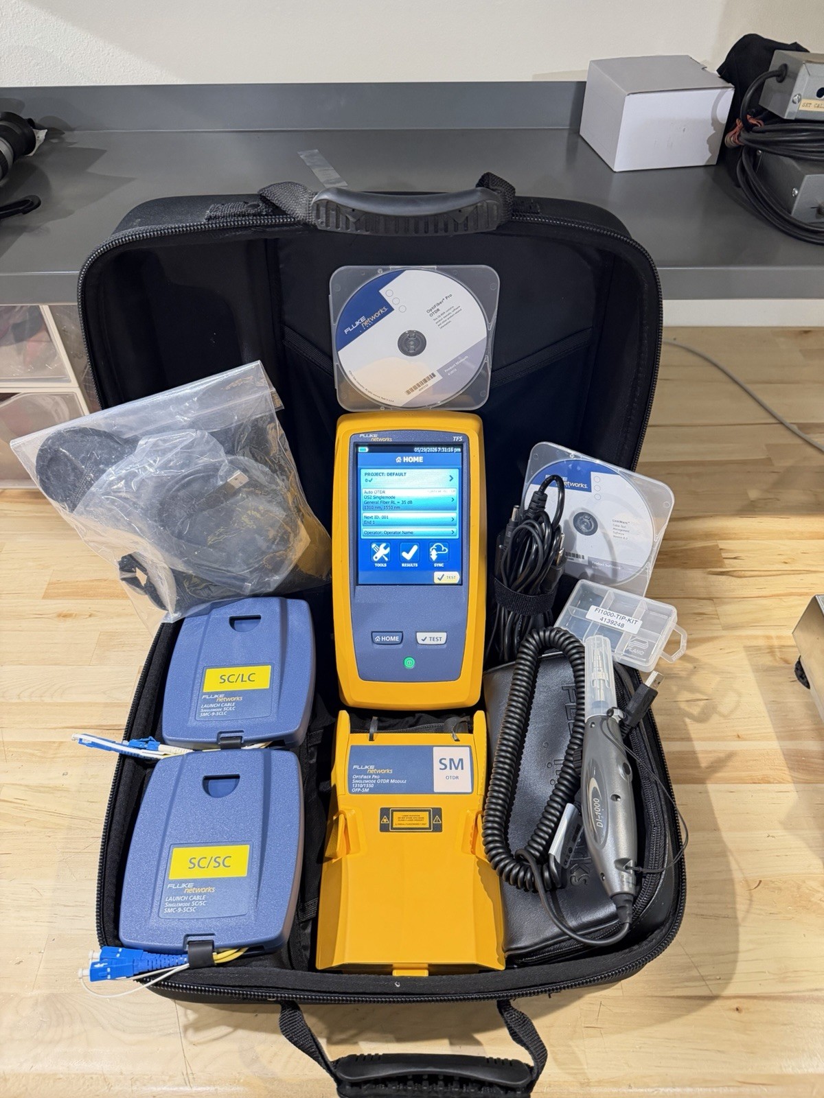 FLUKE OFP-SM OPTIFIBER PRO SINGLEMODE OTDR MODULE KIT W /DSX VERSIV MAINFRAME