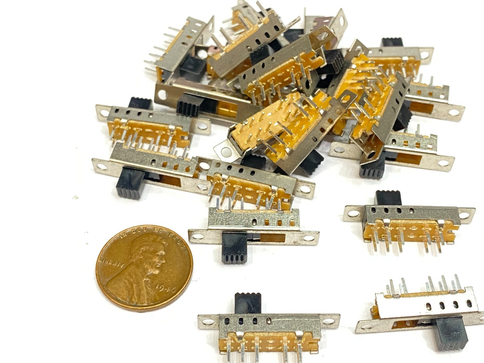 25 Pieces Slide switch SS24E04 2P4T 10pin vertical double row toggle