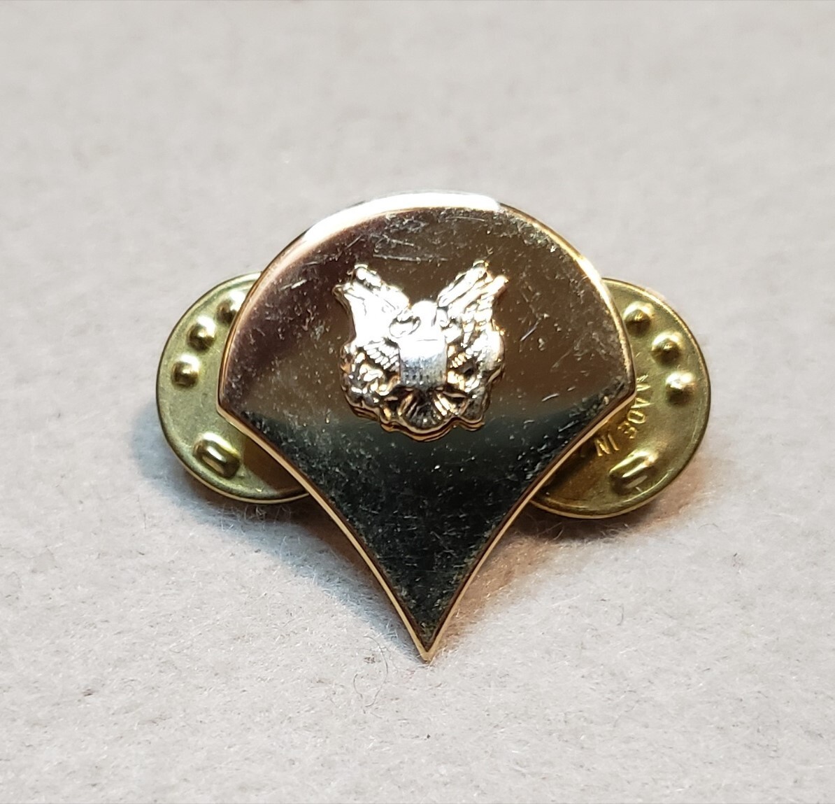 US Army Specialist Rank - Hat Pin / Rank Insignia
