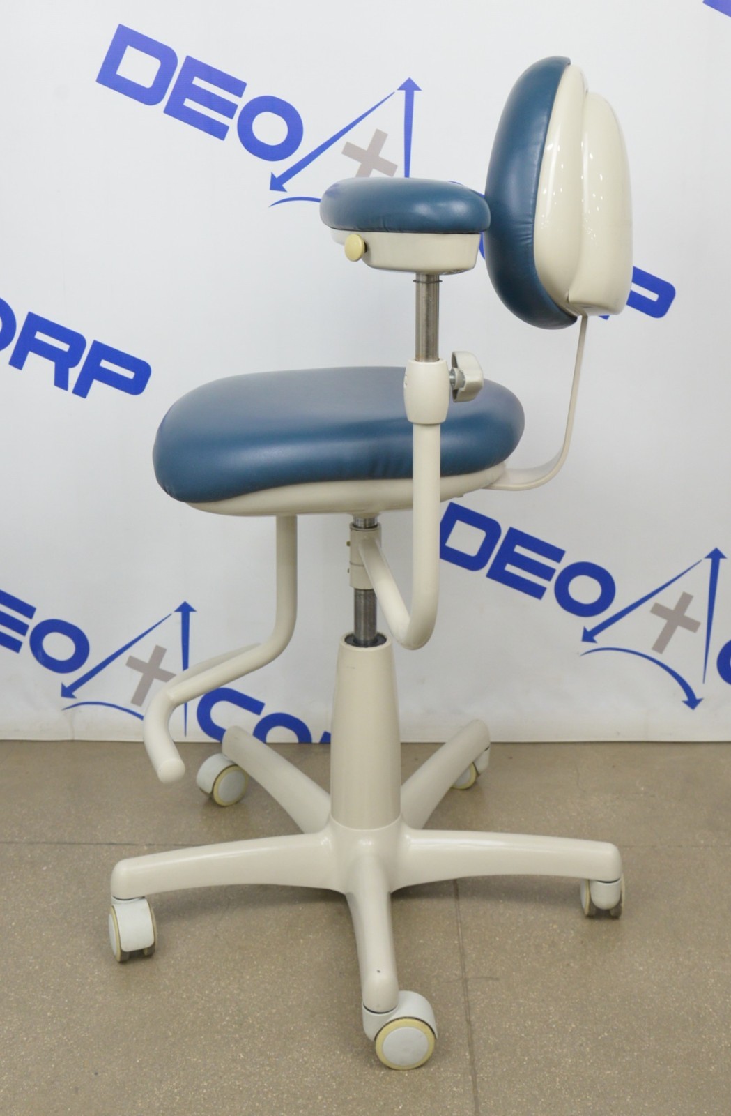 Midmark 153812*320937 Dental Assistants Stool W/ Back Support