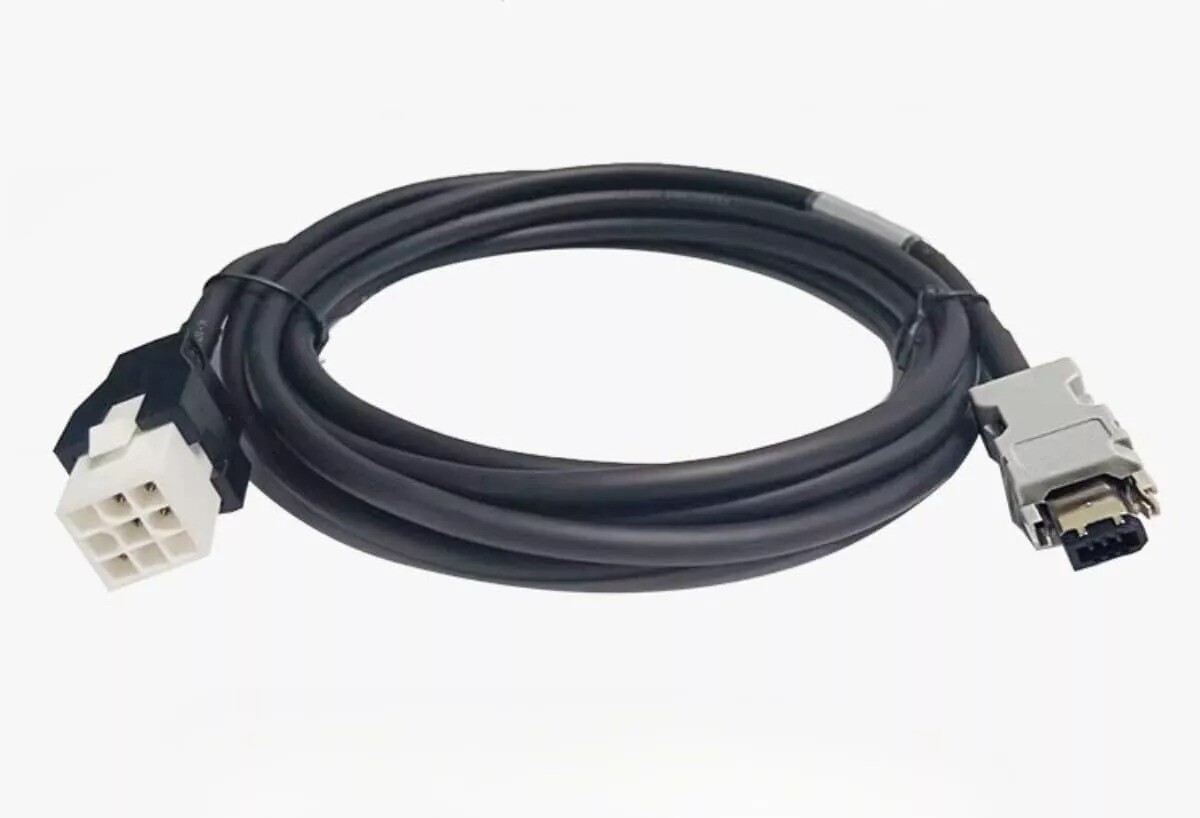 1pcs New In Box PANASONIC Cable MFECA0050EAD